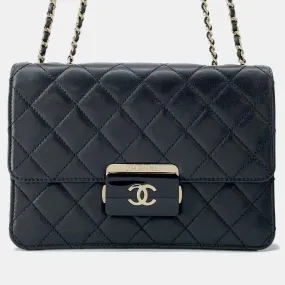 Black Quilted Leather Beauty Flap Lock Shoulder Bag